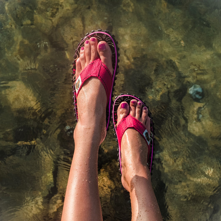 Islander Flip-Flops - Women's - Tropical Black